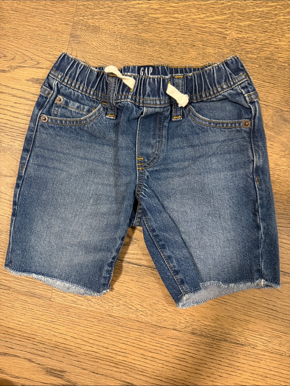 GAP Kids Dark Blue Denim Drawstring Shorts - size S 6/7